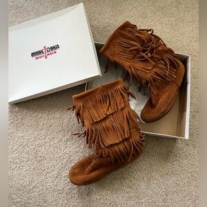 Minnetonka Moccasin Boots